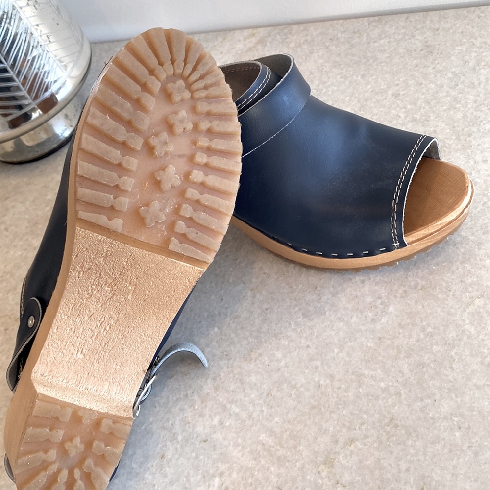 Worn only once. Bought on Etsy came from Sweden. Lightweight wood clogs. - Picture 4 of 5